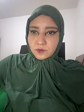 Snapshot of hannahayat chatting on March 3, 2026, 12:50 am hannahayat online show from March 3, 2026, 12:50 am