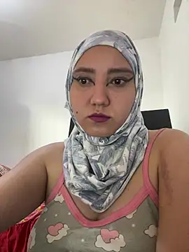 Snapshot of hannahayat chatting on April 18, 2026, 3:25 pm hannahayat online show from April 18, 2026, 3:25 pm