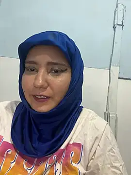 Snapshot of hannahayat chatting on July 1, 2026, 2:39 pm hannahayat online show from July 1, 2026, 2:39 pm