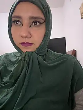 Snapshot of hannahayat chatting on March 31, 2026, 12:23 am hannahayat online show from March 31, 2026, 12:23 am