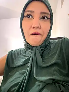 hannahayat online show from September 30, 2025, 2:23 pm