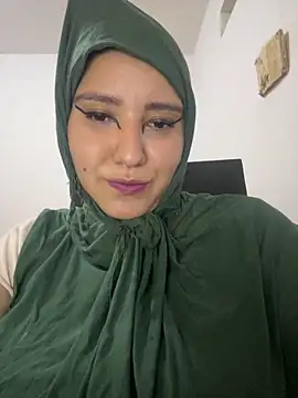 Snapshot of hannahayat chatting on April 5, 2026, 8:26 pm hannahayat online show from April 5, 2026, 8:26 pm