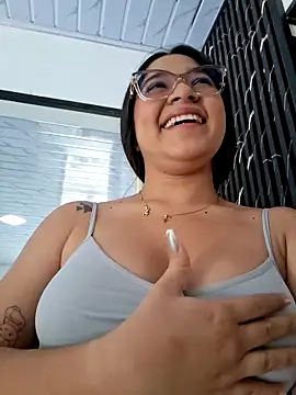 Snapshot of -VICKKY chatting on April 22, 2026, 2:13 pm -VICKKY online show from April 22, 2026, 2:13 pm