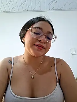 Snapshot of -VICKKY chatting on May 28, 2026, 2:23 pm -VICKKY online show from May 28, 2026, 2:23 pm