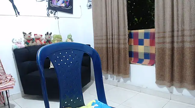 Snapshot of Pauleett chatting on January 16, 2025, 12:55 am Pauleett online show from January 16, 2025, 12:55 am