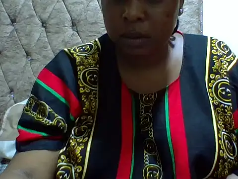 zoey10 online show from December 3, 2025, 6:40 pm