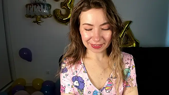 Snapshot of Mia_Tasty chatting on April 8, 2026, 6:26 am Mia Tasty online show from April 8, 2026, 6:26 am