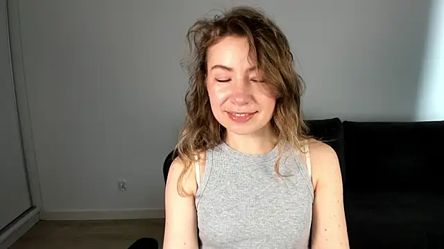 Snapshot of Mia_Tasty chatting on April 12, 2026, 1:25 pm Mia Tasty online show from April 12, 2026, 1:25 pm