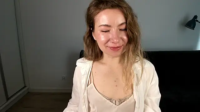 Snapshot of Mia_Tasty chatting on March 28, 2026, 7:31 am Mia Tasty online show from March 28, 2026, 7:31 am