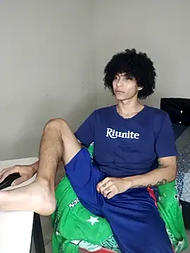 cardrey05 online show from November 28, 2025, 2:12 am