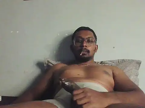 Snapshot of chennaibull101 chatting on October 29, 2025, 10:03 am chennaibull101 online show from October 29, 2025, 10:03 am