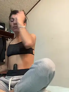 ImCrazzy online show from April 4, 2026, 2:34 pm