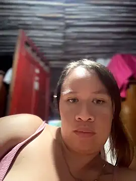 Snapshot of Emiily_lee chatting on April 11, 2026, 11:08 pm Emiily lee online show from April 11, 2026, 11:08 pm