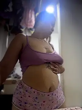 Snapshot of Emiily_lee chatting on April 10, 2026, 1:12 am Emiily lee online show from April 10, 2026, 1:12 am