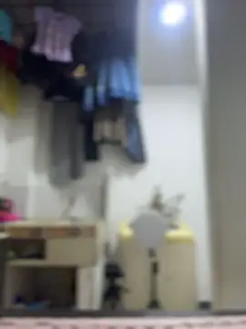 Snapshot of Emiily_lee chatting on March 20, 2026, 9:32 am Emiily lee online show from March 20, 2026, 9:32 am