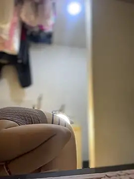 Snapshot of Emiily_lee chatting on March 4, 2026, 9:06 am Emiily lee online show from March 4, 2026, 9:06 am