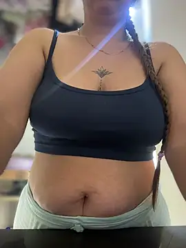 Snapshot of Emiily_lee chatting on March 11, 2026, 9:14 am Emiily lee online show from March 11, 2026, 9:14 am