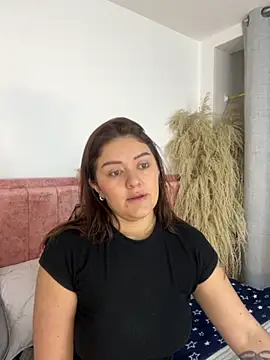 Sofiawilson  online show from October 29, 2025, 12:48 pm