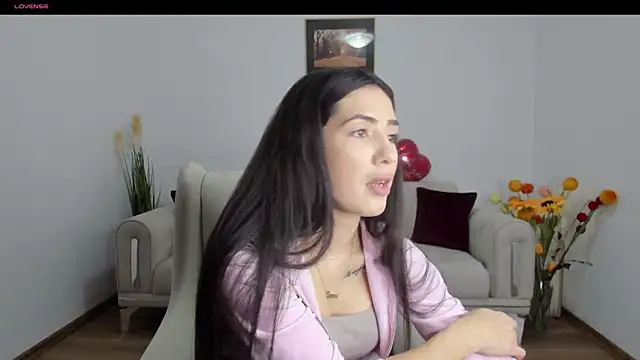 Emmapmg online show from March 4, 2025, 12:33 pm