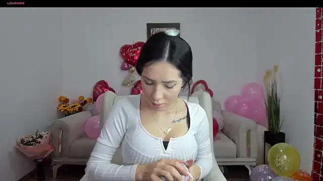 Emmapmg online show from February 10, 2025, 9:58 am