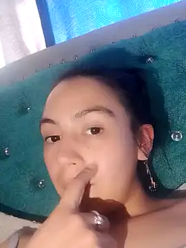 Snapshot of lika_joshua chatting on December 10, 2024, 7:32 pm lika joshua online show from December 10, 2024, 7:32 pm