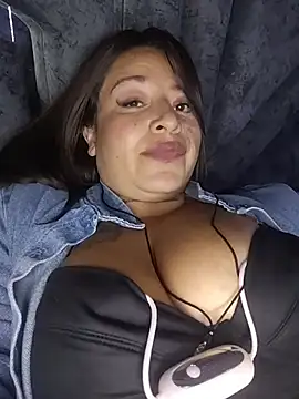 Snapshot of Alona_Evans chatting on February 12, 2026, 11:48 pm Alona Evans online show from February 12, 2026, 11:48 pm