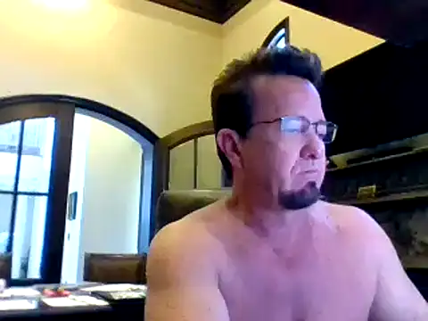 Snapshot of sluttydylan chatting on March 18, 2025, 5:33 pm sluttydylan online show from March 18, 2025, 5:33 pm