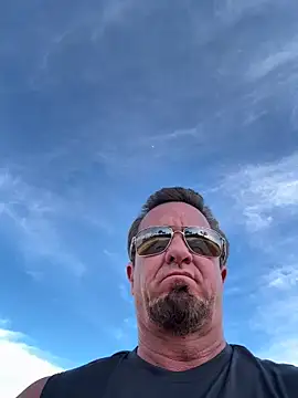 sluttydylan online show from February 25, 2026, 12:11 am