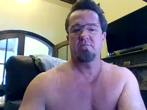Snapshot of sluttydylan chatting on January 9, 2025, 7:08 pm sluttydylan online show from January 9, 2025, 7:08 pm
