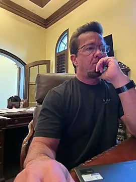 sluttydylan online show from February 25, 2026, 9:03 pm