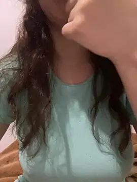 farah-36 online show from July 13, 2026, 2:33 am