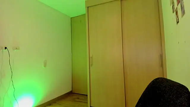 Mavdiaz222 online show from December 14, 2024, 12:33 am