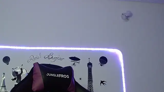 cata  gutierrez  online show from September 11, 2025, 4:12 am