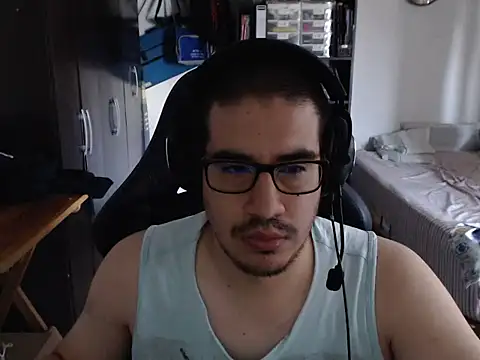 Snapshot of thealfawolf01 chatting on February 5, 2026, 4:14 pm thealfawolf01 online show from February 5, 2026, 4:14 pm