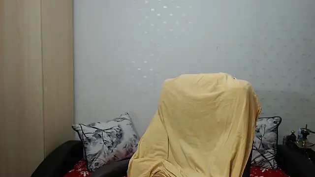 Snapshot of PrinceEagle chatting on October 24, 2025, 7:57 pm PrinceEagle online show from October 24, 2025, 7:57 pm