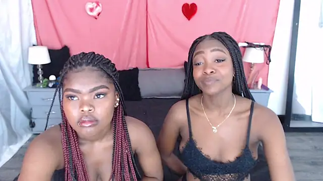 Snapshot of AdelynYasmin chatting on March 20, 2025, 12:11 pm AdelynYasmin online show from March 20, 2025, 12:11 pm