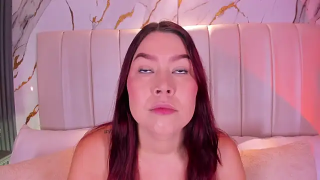 LiaTink online show from April 13, 2026, 11:36 am