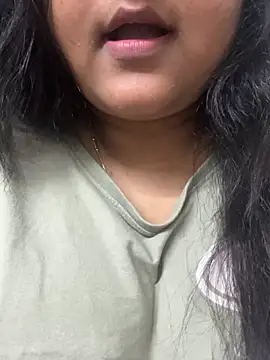 smile pretty online show from April 6, 2026, 5:14 pm