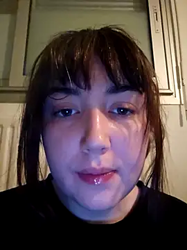 Snapshot of Lynylou chatting on May 19, 2026, 3:02 am Lynylou online show from May 19, 2026, 3:02 am