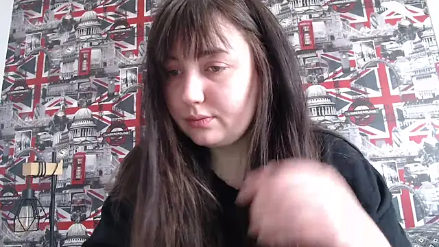 Snapshot of Lynylou chatting on March 31, 2026, 8:49 am Lynylou online show from March 31, 2026, 8:49 am