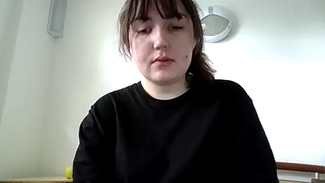 Snapshot of Lynylou chatting on May 31, 2026, 7:47 am Lynylou online show from May 31, 2026, 7:47 am