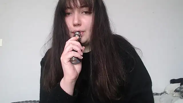 Snapshot of Lynylou chatting on March 16, 2026, 3:04 pm Lynylou online show from March 16, 2026, 3:04 pm