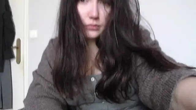 Snapshot of Lynylou chatting on March 11, 2026, 1:27 pm Lynylou online show from March 11, 2026, 1:27 pm