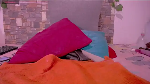 Snapshot of CrazyRousex chatting on March 8, 2026, 4:21 pm CrazyRousex online show from March 8, 2026, 4:21 pm