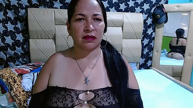 Stefanny Taylor  online show from January 8, 2026, 6:03 pm