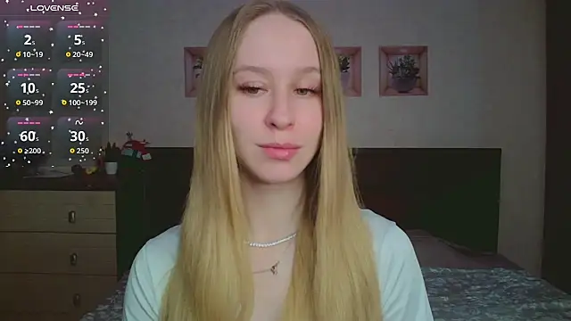 Lily  Devil online show from February 17, 2026, 3:31 pm