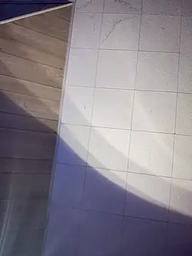 Snapshot of SnowBunny6992 chatting on October 30, 2025, 5:06 am SnowBunny6992 online show from October 30, 2025, 5:06 am