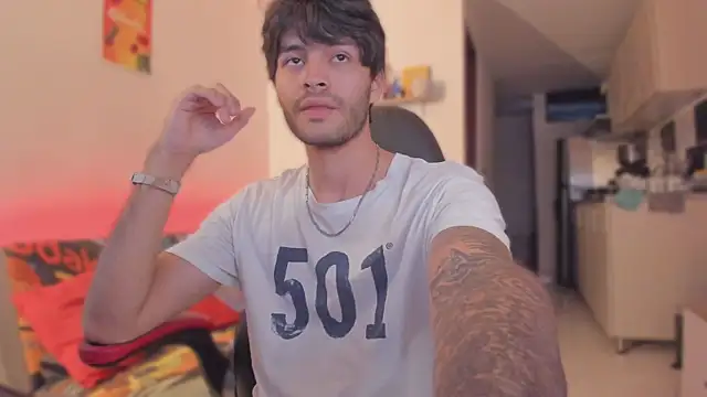 justin stark7 online show from November 10, 2025, 10:37 pm