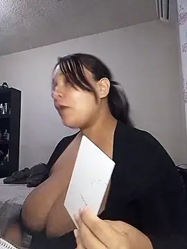 Angiee2001 online show from October 7, 2025, 2:01 am