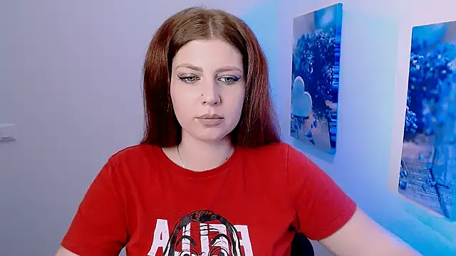 Lizzy Love online show from November 12, 2025, 1:26 pm